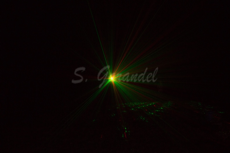 Laser01.jpg